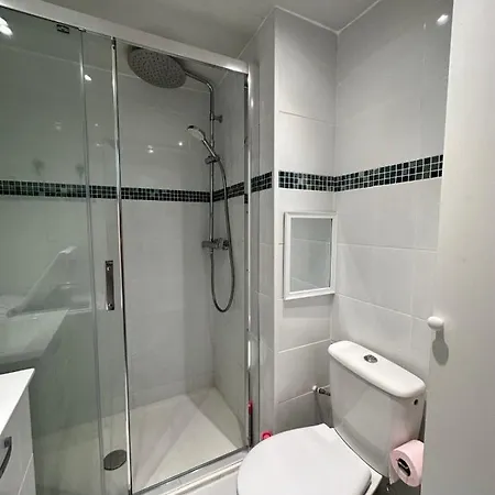 Nice Bright Studio With Garden On The Port Apartamento